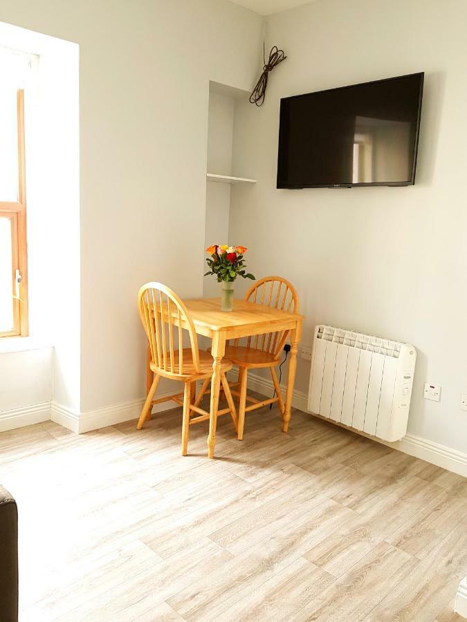 Townhouse In Centre Of Cobh Apartman Kültér fotó