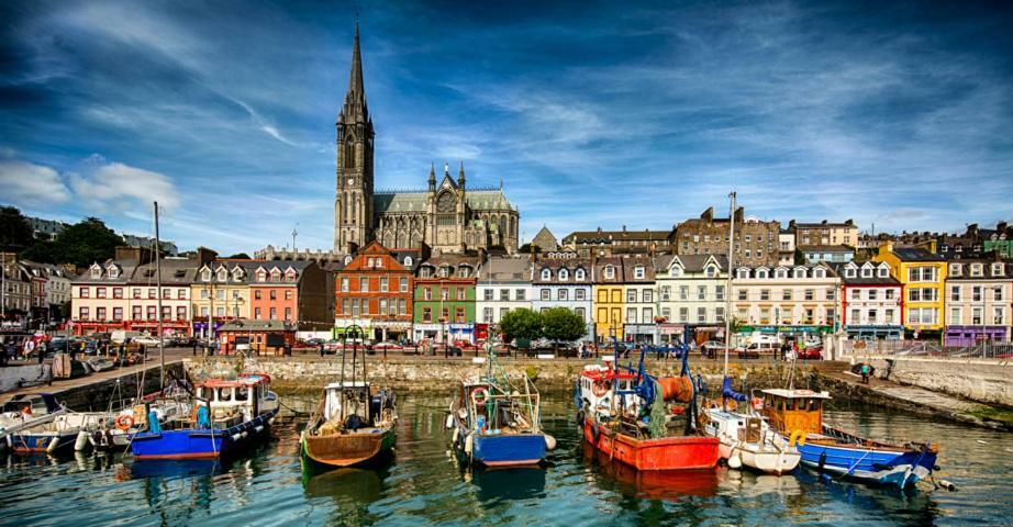 Townhouse In Centre Of Cobh Apartman Kültér fotó