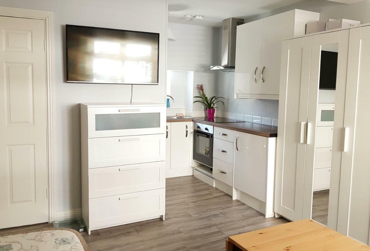 Townhouse In Centre Of Cobh Apartman Kültér fotó