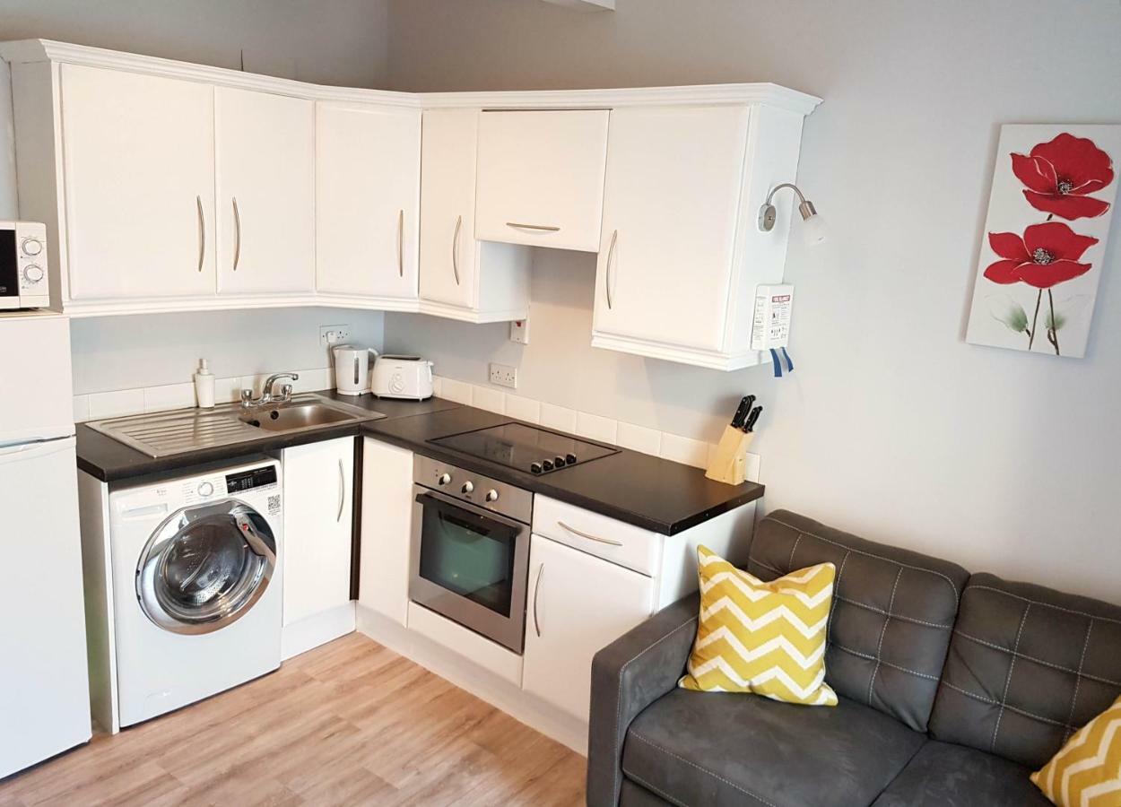 Townhouse In Centre Of Cobh Apartman Kültér fotó