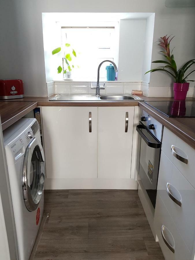 Townhouse In Centre Of Cobh Apartman Kültér fotó